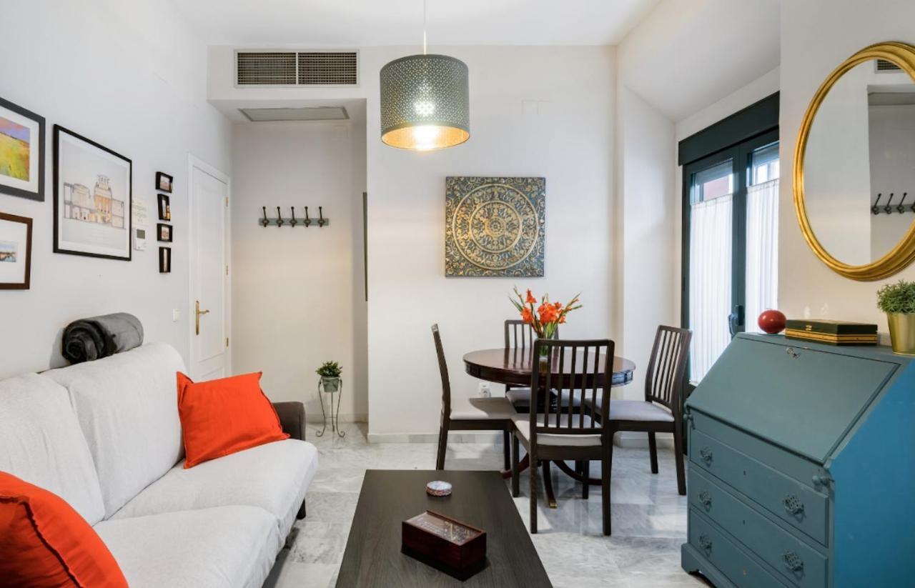 Casa San Martin Sevilla ภายนอก รูปภาพ